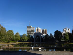 福岡市博物館前の池