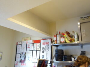 「カレー&フレンチトースト Hono」店内風景1