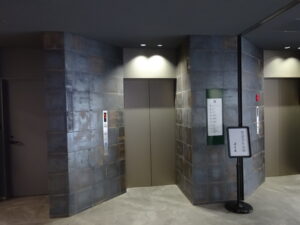 社務所ビルのエレベーター