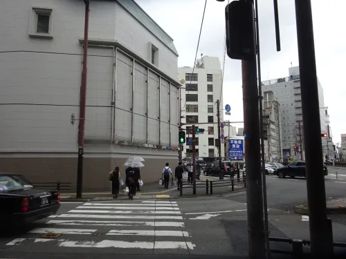 地下鉄櫛田神社前駅1️⃣番出口前の信号