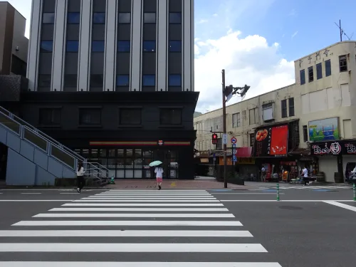 地下鉄櫛田神社前駅1️⃣番出口前の信号