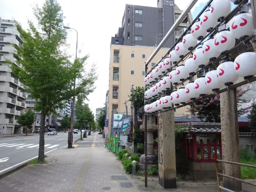 鷲尾愛宕神社前