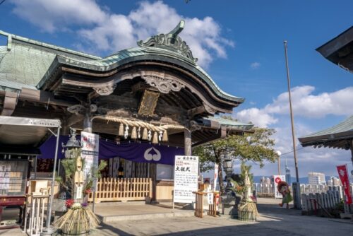 鷲尾愛宕神社　拝殿