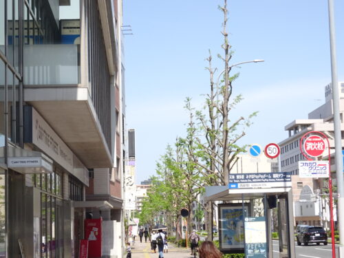西新駅バス停