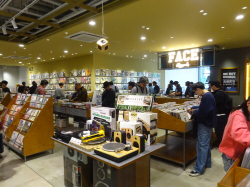 2F「FACE RECORD」