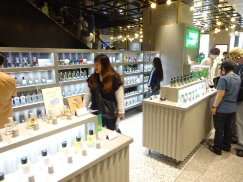 2F　NOSE SHOP