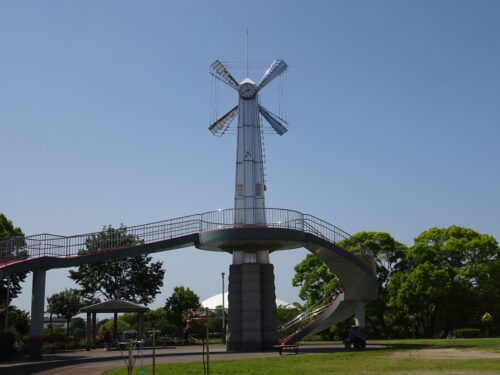展望広場の風車