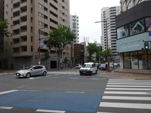 警固交差点
