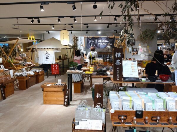 アンドローカルズミーナ天神店外観