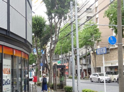 西日本シティ銀行前