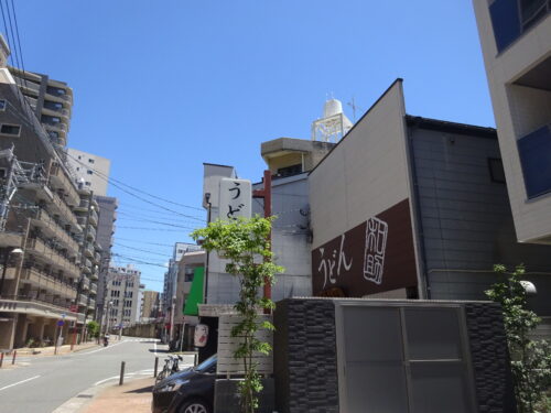 お店の手前