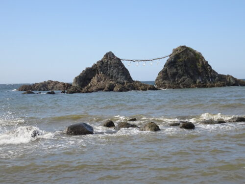 二見ヶ浦の潮騒