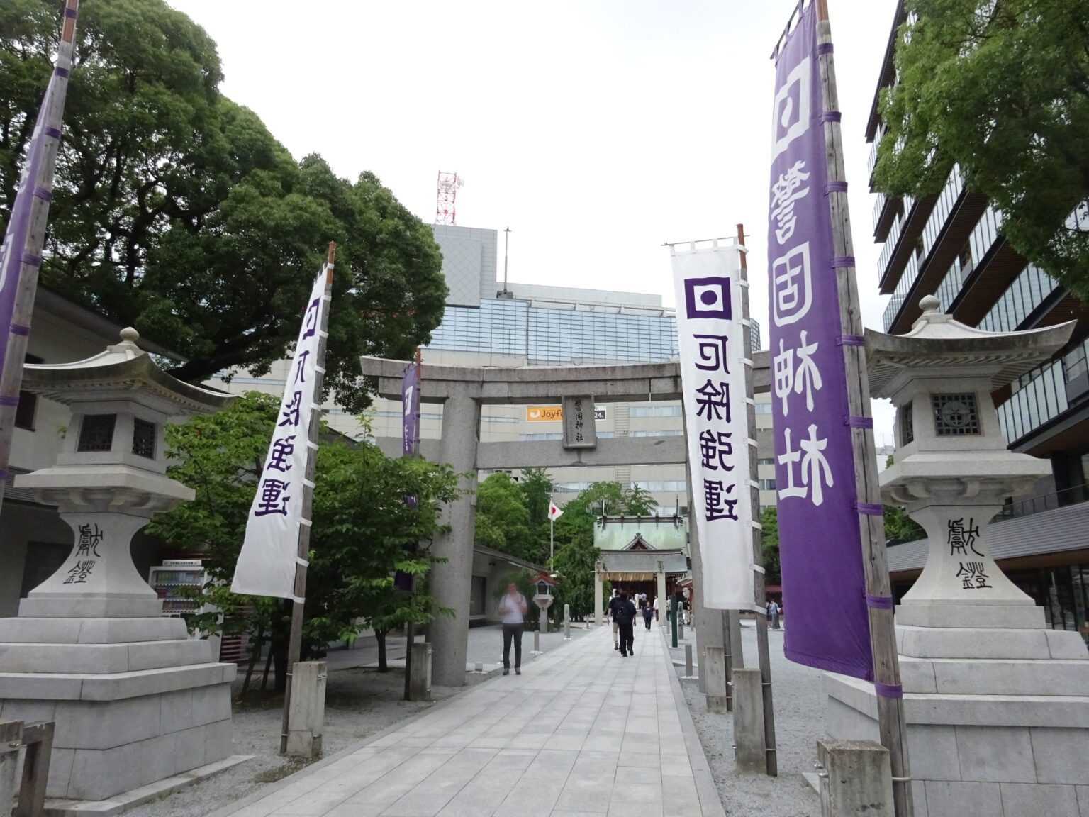 天神警固神社　境内