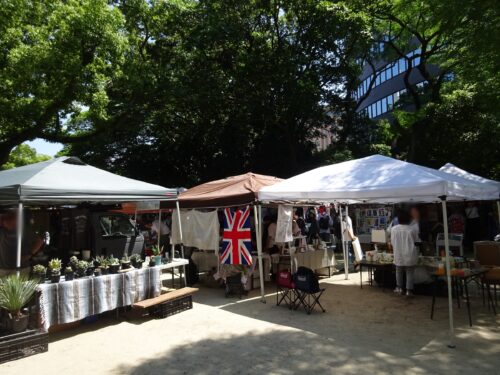 住吉神社の輸入雑貨市